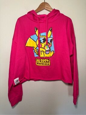 NWT Pokémon Center 2024 Honolulu Pikachu Cropped Hoodie Pink Women’s 2XL